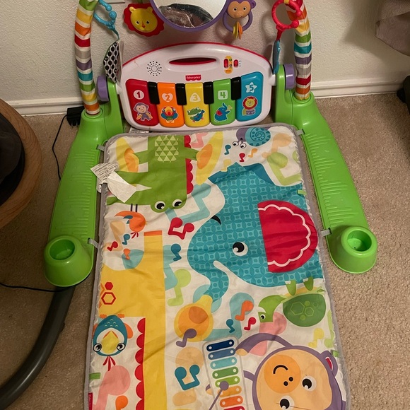 Fisher-Price Baby Playmat Deluxe Kick & Play Piano Gym - Picture 2 of 2